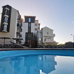 Village Hotell